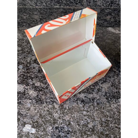 Vintage Bisquick Recipe Metal Tin Box Holder - Picture 8 of 11